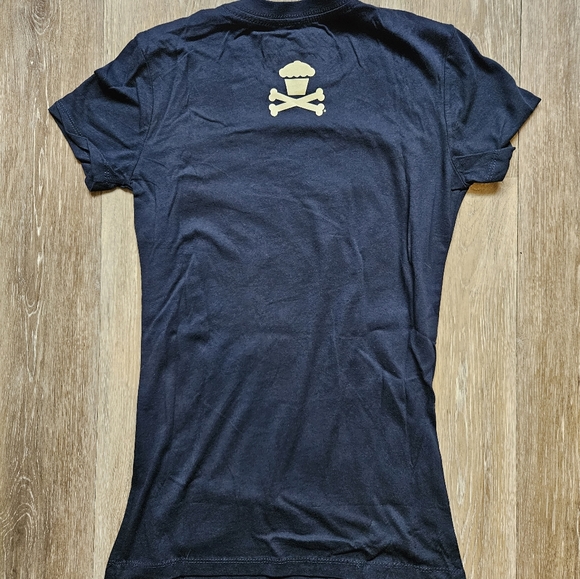 Johnny Cupcakes Free Big Kid Womens Tee size small - Picture 2 of 3